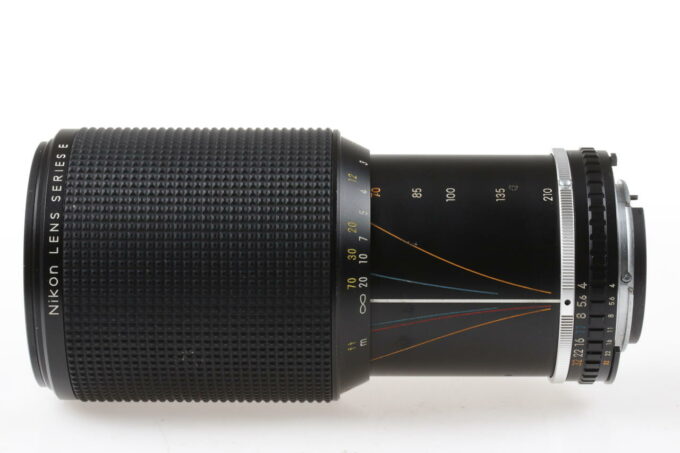 Nikon MF 70-210mm f/4,0 Series E - #1826732 - Image 2