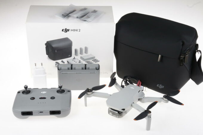 DJI Mini 2 Fly More Combo