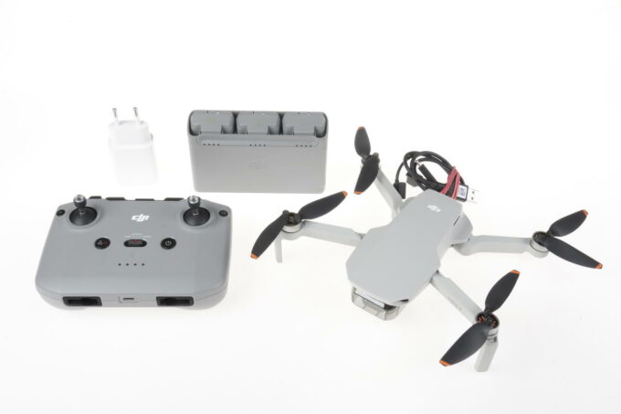 DJI Mini 2 Fly More Combo - Image 2