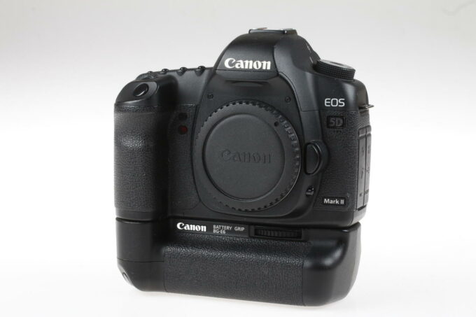 Canon EOS 5D Mark II mit Zubehörpaket - #0230101284