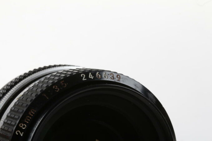 Nikon MF 28mm f/3,5 Nikkor (non AI) - #246639 - Image 5