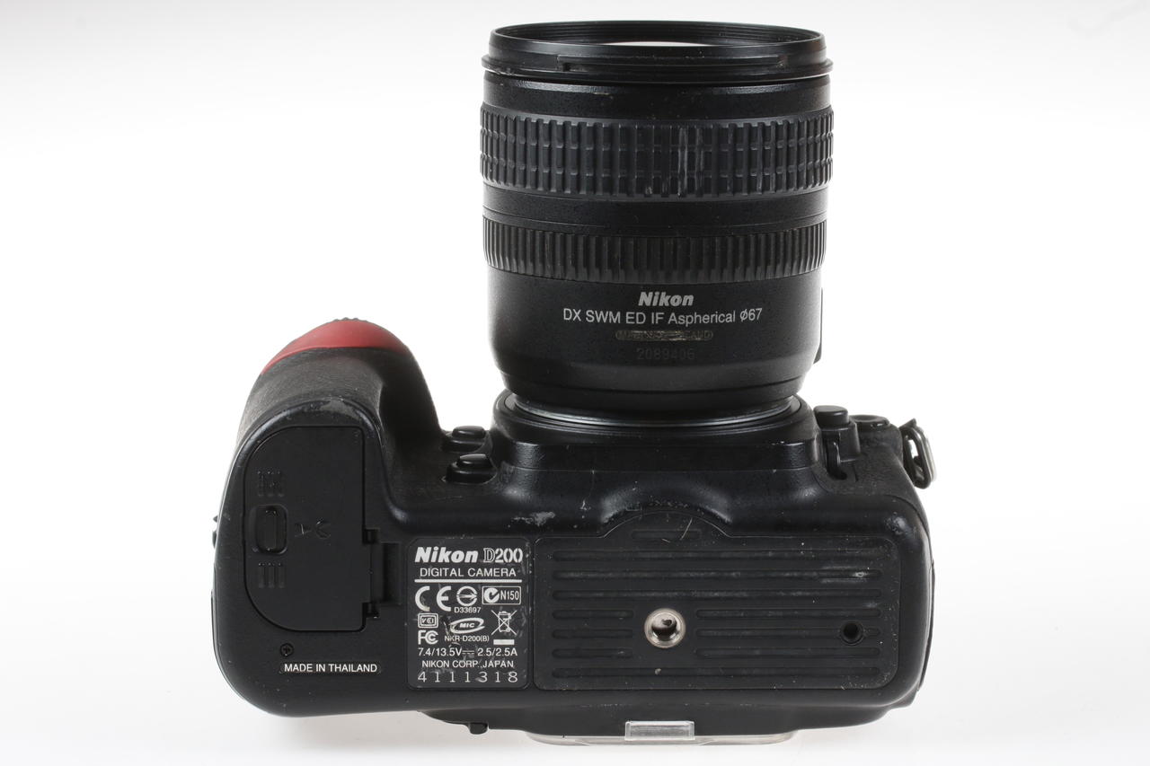 Nikon D200 mit AF-S DX 18-70mm f/3,5-4,5 G ED - #4111318