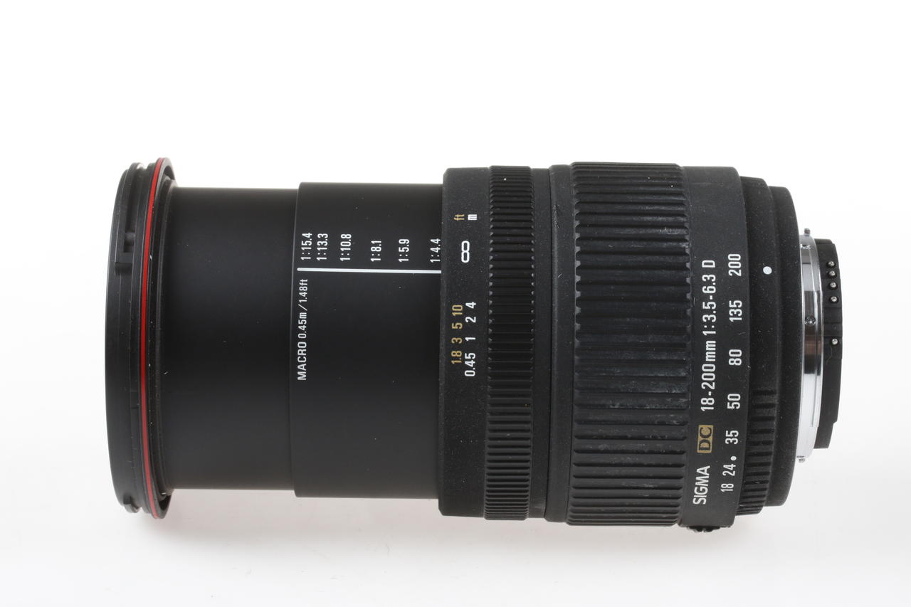 Sigma 18-200mm f/3,5-6,3 DC D für Nikon F (DX) - #1014995 - Image 2