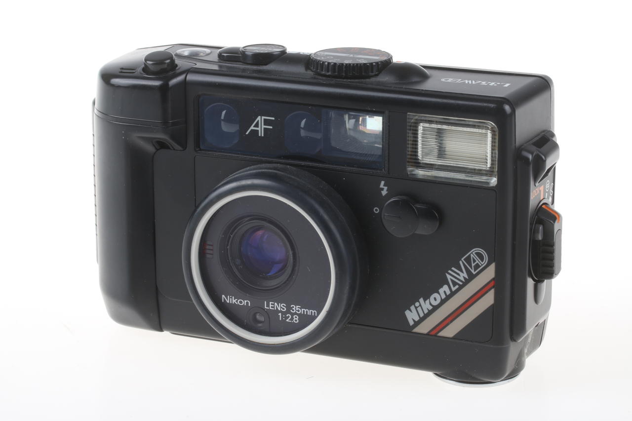 Nikon L35AW AD mit Nikon Objektiv 35mm, f/2,8 - defekt - #3000670