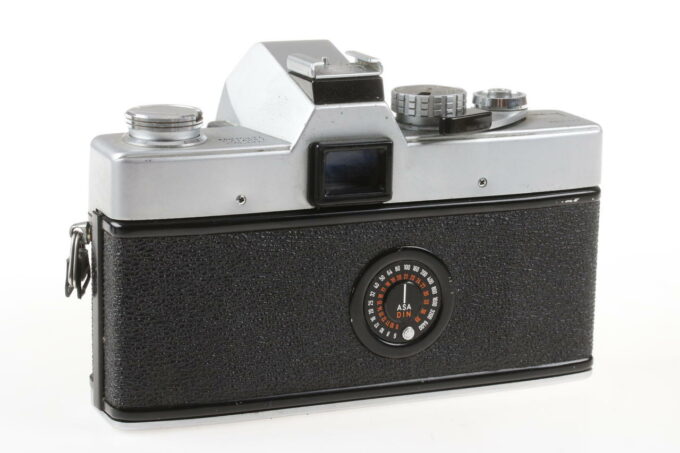 Minolta SR-T 101 mit MC Rokkor PF 50mm f/1,7 - #2056944