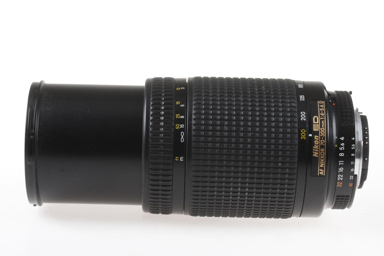 Nikon AF NIKKOR 70-300mm f/4,0-5,6 D ED - #483961 - Image 2