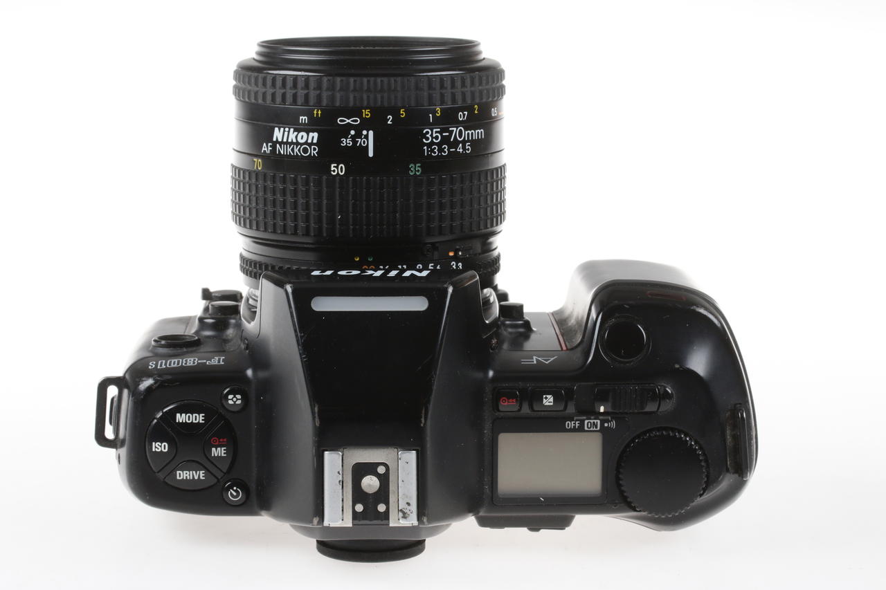 Nikon F-801s mit Nikkor AF 35-70mm f/3,5-4,5 - #3093424