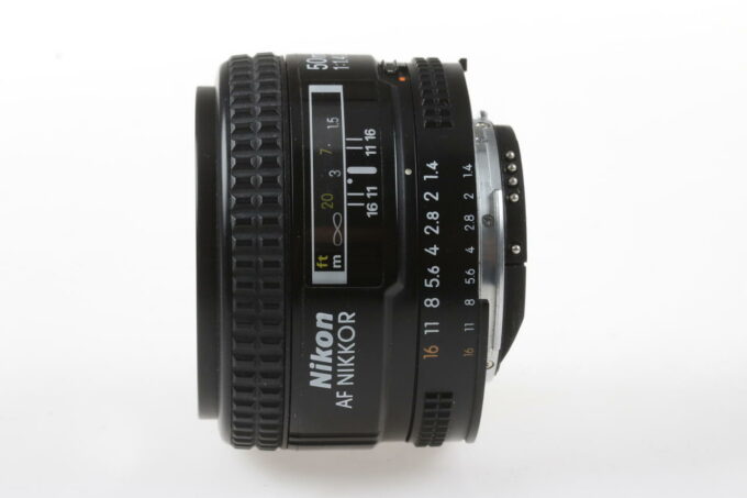 Nikon AF D 50mm f/1,4 - #6121556