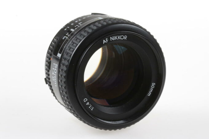 Nikon AF D 50mm f/1,4 - #6121556