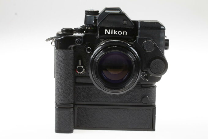 Nikon F2 Gehäuse mit DS-1, MD-3, MB-1 und Nikkor MF 85mm f/1,8 - #7782986