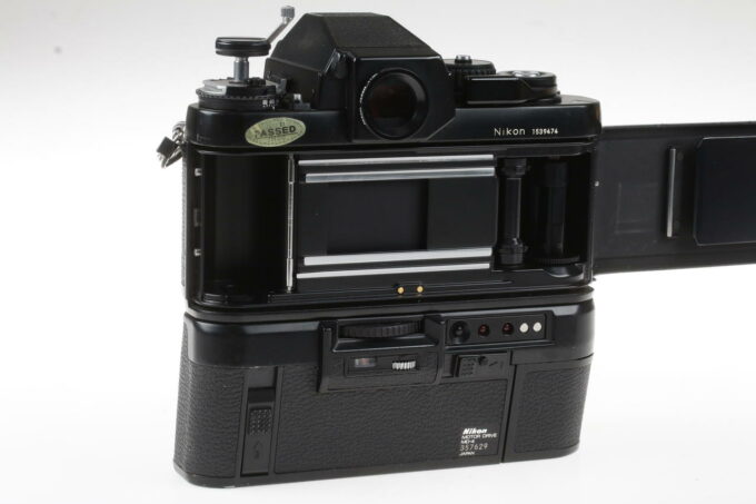 Nikon F3 Body mit Zubehörpaket - #1539474 - Image 5