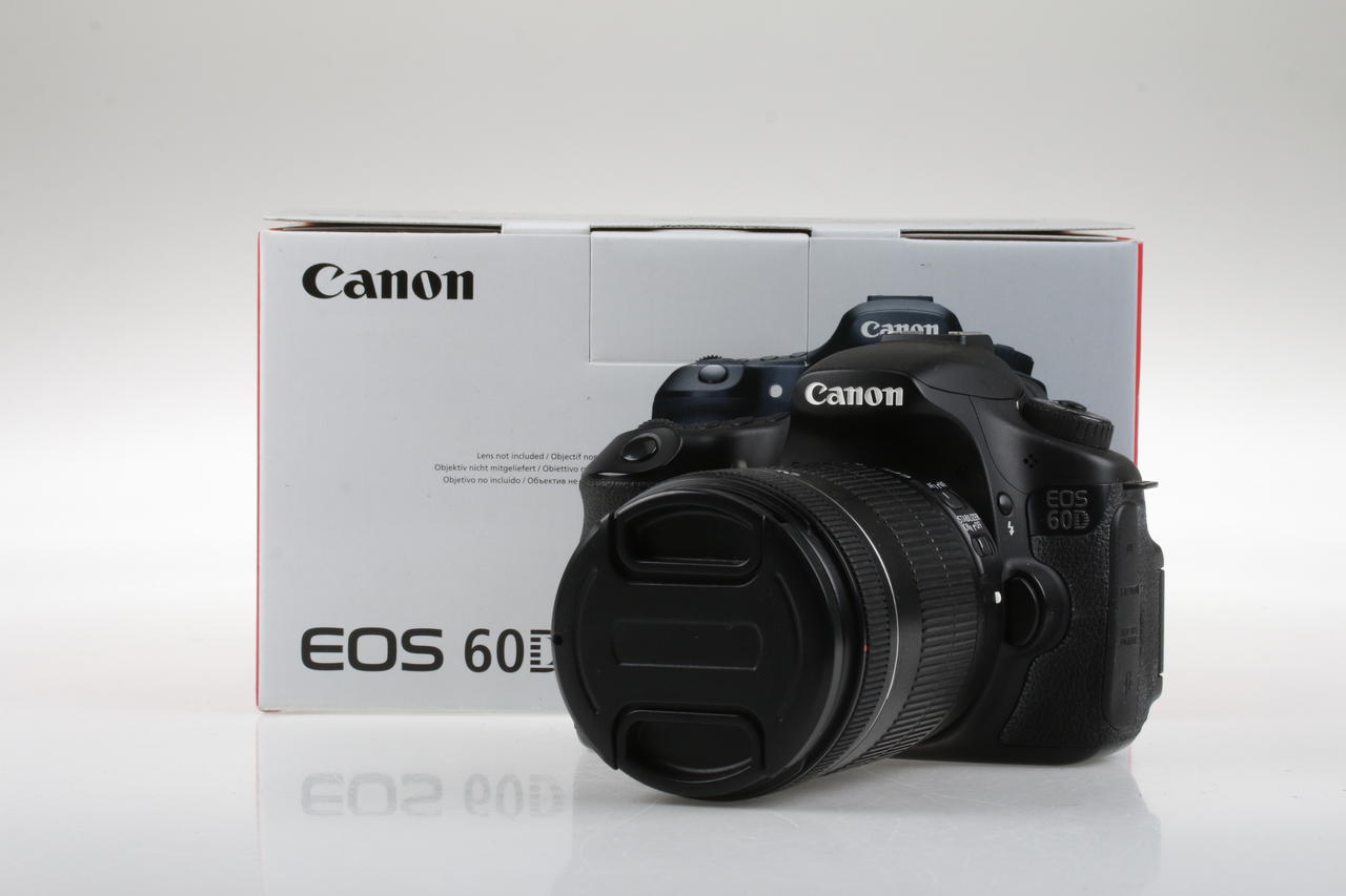 Canon EOS 60D mit EF-S 18-135mm f/3,5-5,6 IS - #1581062426