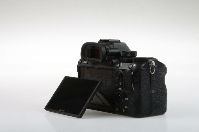 Sony Alpha 7R III Body - #3778377 - Image 3