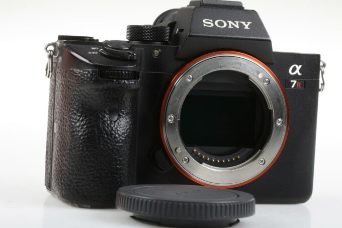 Sony Alpha 7R III Body - #3778377 - Image 4