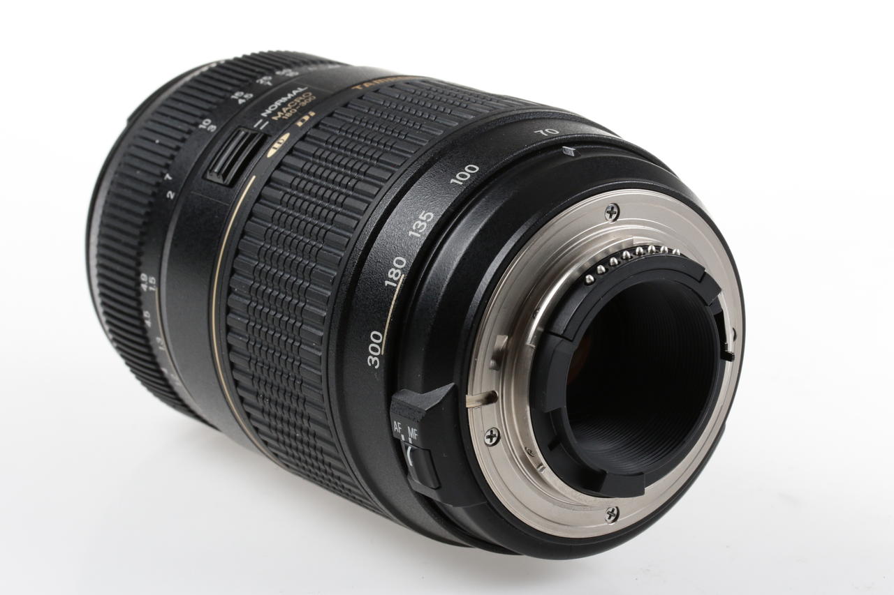 Tamron 70-300mm f/4,0-5,6 LD Di für Nikon F (FX) - #334157