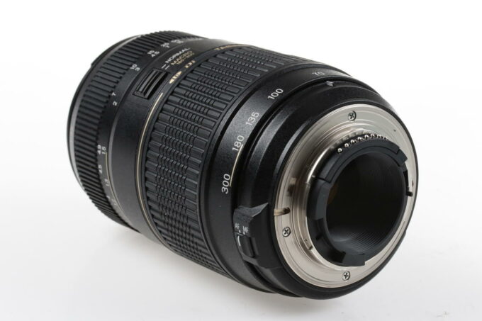Tamron 70-300mm f/4,0-5,6 LD Di für Nikon F (FX) - #492693 - Image 4