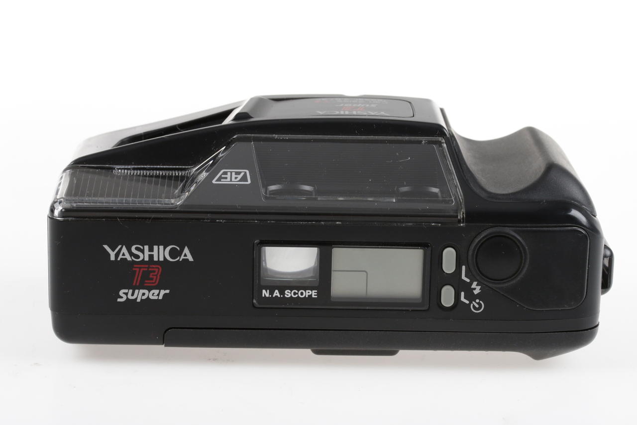 Yashica T3 super mit Tessar 35mm f/2,8 T* - #708051