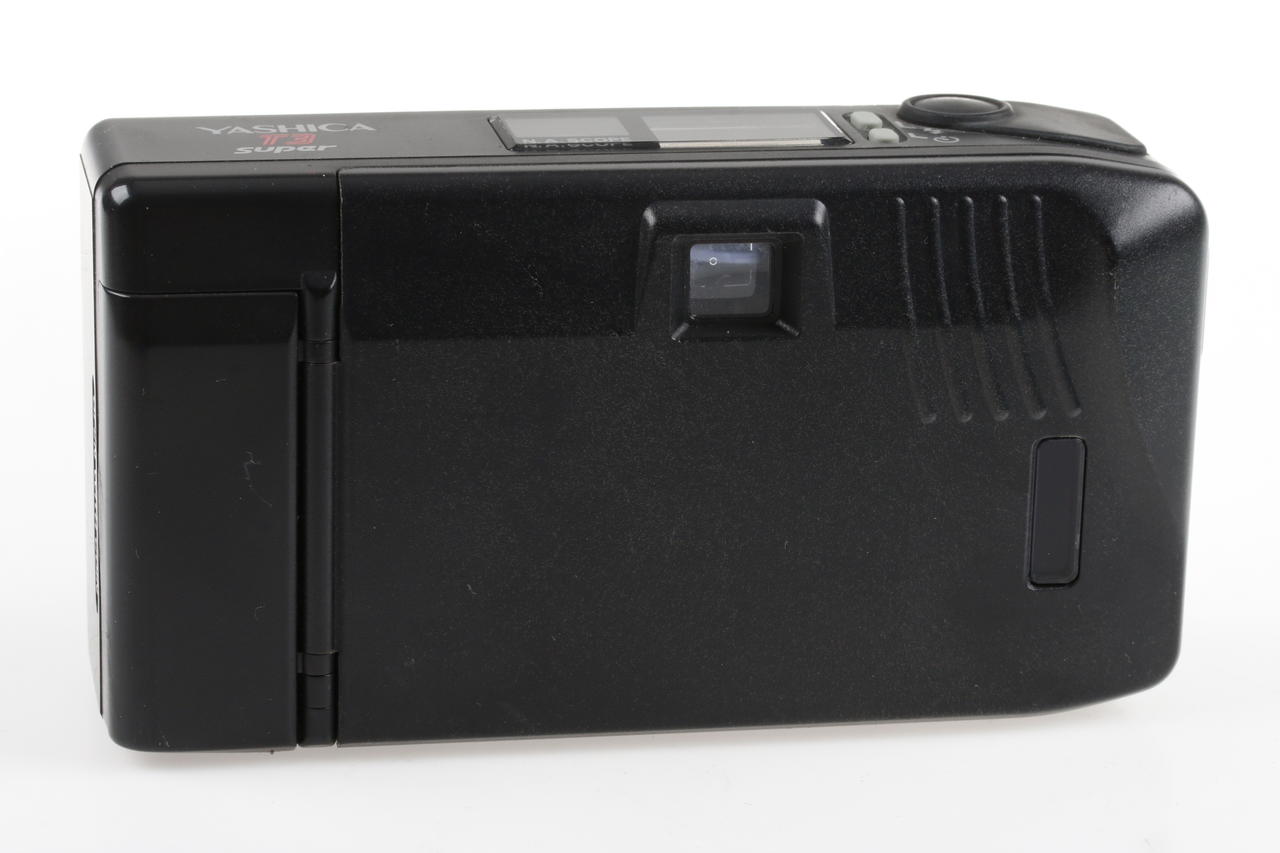 Yashica T3 super mit Tessar 35mm f/2,8 T* - #708051