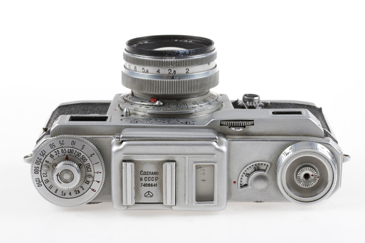 ARSENAL KIEV 4 mit 50mm f/2,0 Jupiter-8M Objektiv - #7408641