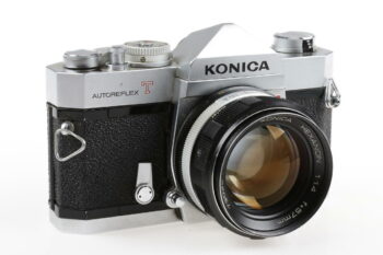 Konica Autoreflex T mit 57mm f/1,4 - #685380