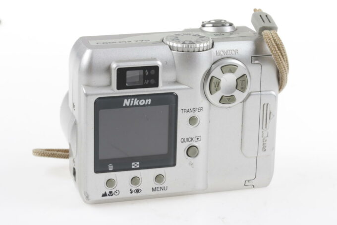 Nikon Coolpix 775 digitale Kompaktkamera - #4224622 - Image 4