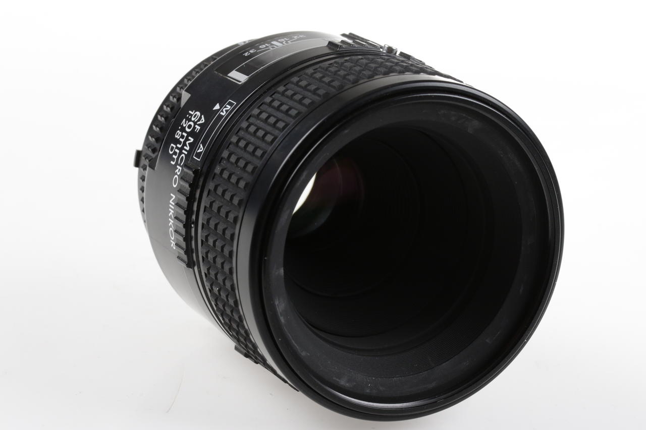 Nikon AF D Micro Nikkor 60mm f/2,8 - #3174032