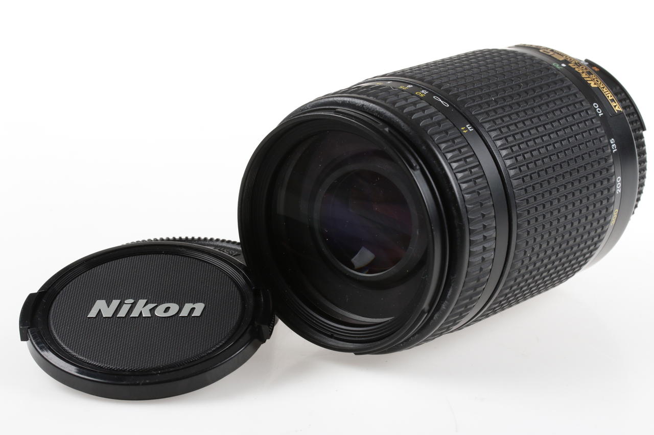 Nikon AF NIKKOR 70-300mm f/4,0-5,6 D ED - #305531 - Image 2