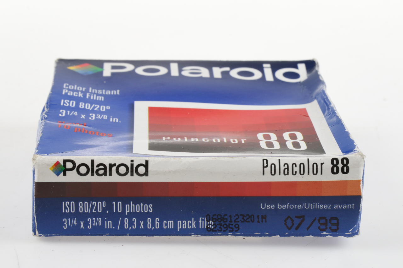Polaroid Polacolor Typ 88 / abgelaufen 07/99