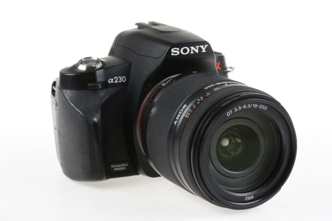 Sony Alpha 230 mit DT 18-250mm f/3,5-5,6 - #1985377 - Image 2