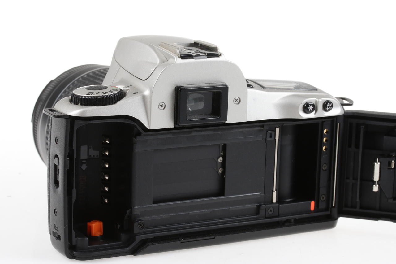 Canon EOS 300 mit EF 28-80mm f/3,5-5,6 II - #4141018