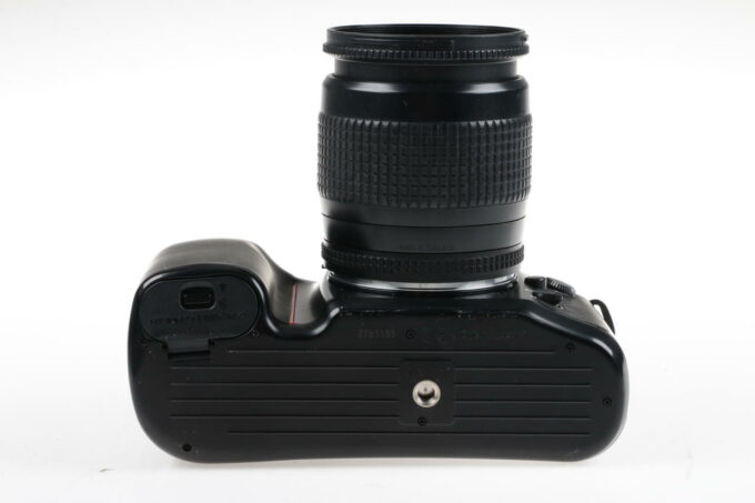 Nikon F70 Gehäuse mit AF 28-80mm 3,5-5,6 D - #2765185