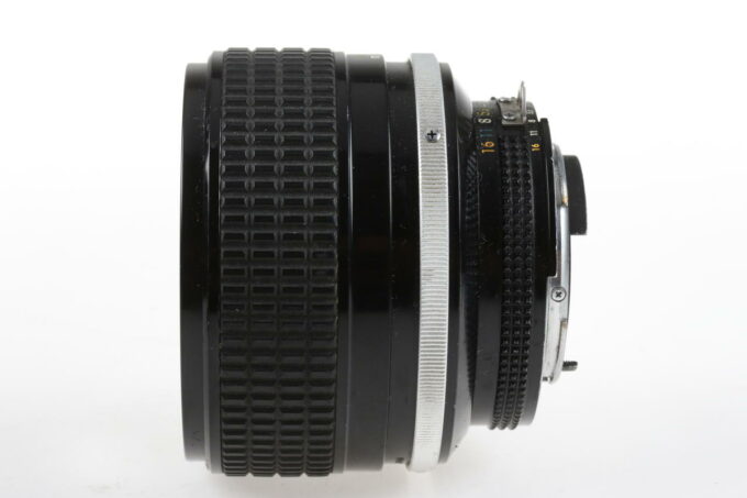 Nikon MF 85mm f/1,4 AI-S - #181609