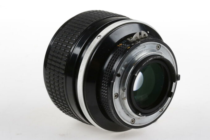 Nikon MF 85mm f/1,4 AI-S - #181609