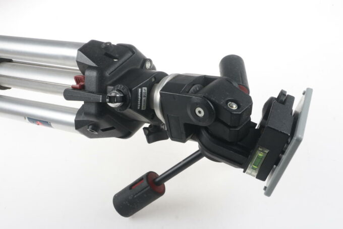 Manfrotto 058B mit 3-Wege-Neiger 229 MK2