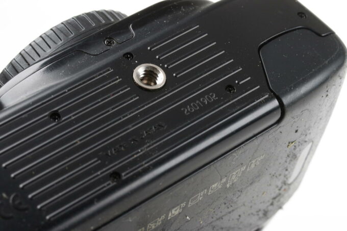 Nikon F90X mit MB-10 - #2601902