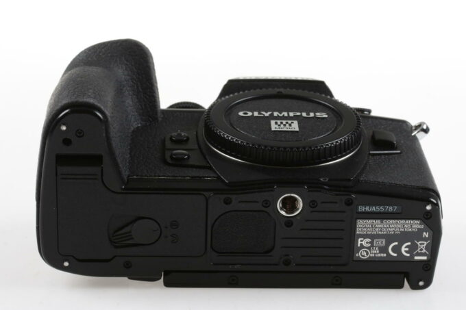 Olympus OM-D E-M1 Mark II Body - #BHUA55787 - Image 6