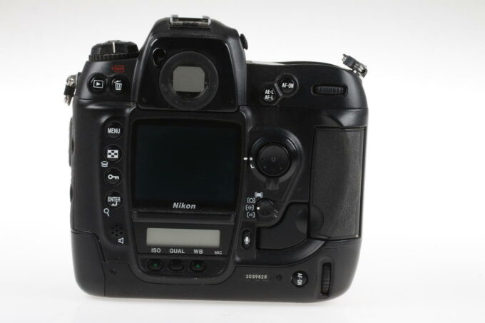 Nikon D2H Digitalkamera - #2039528 - Image 4