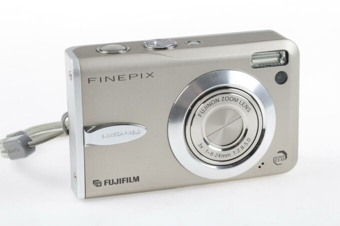 FUJIFILM FinePix F30 - #6CS07337