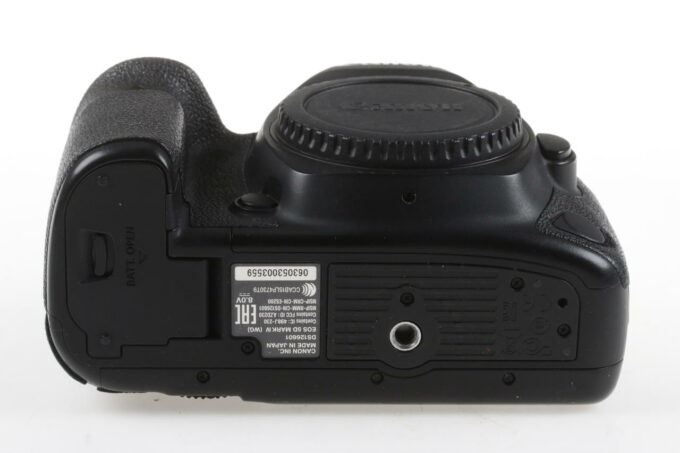 Canon EOS 5D Mark IV - #063053003559