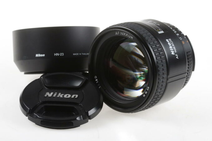 Nikon AF 85mm f/1,8 D - #2023835