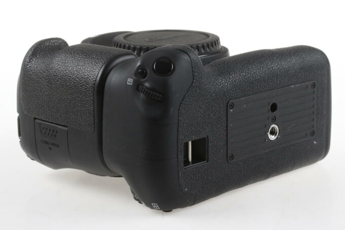 Canon EOS 6D Mark II  - #023051000976 - Image 6
