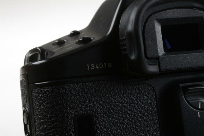 Canon EOS 1 Body - #134019 - Image 6