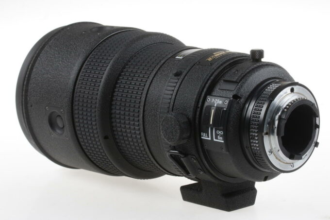 Nikon AF-I 300mm f/2,8 D ED - #205543