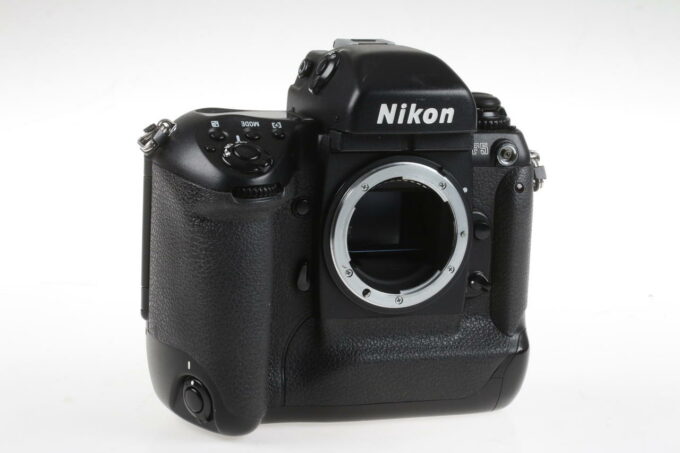 Nikon F5 Gehäuse - DEFEKT - #3163302