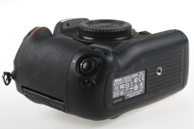 Nikon D4 Body - #2037681 - Image 5