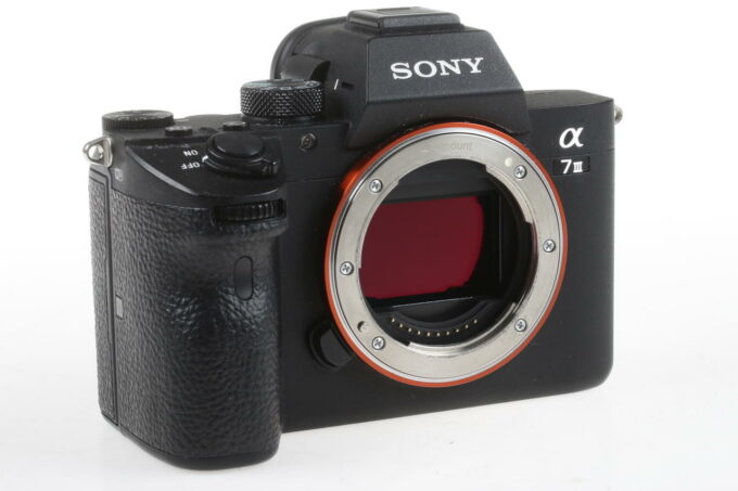 Sony Alpha 7 III Body - #3960377 - Image 2