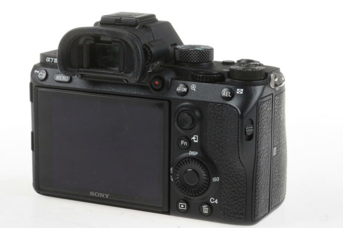 Sony Alpha 7 III Body - #3960377 - Image 4