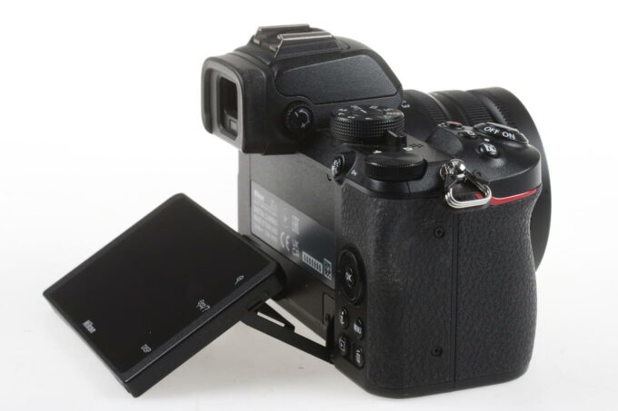 Nikon Z 50 mit DX 16-50mm VR - #6085986