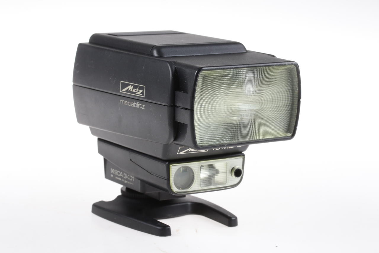 Metz Mecablitz 40 MZ-2 mit SCA 3401 für Nikon