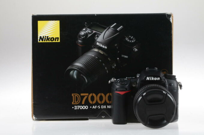 Nikon D7000 mit AF-S DX 18-105mm f/3,5-5,6 VR - #6597453